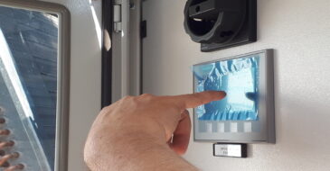 Advanced Operating Logic_Photo Mounting for Landing Page